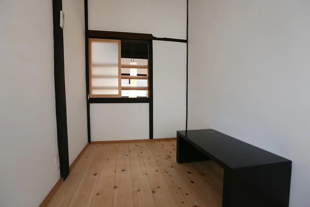 Rakuya Karasumagojo Villa Kyoto