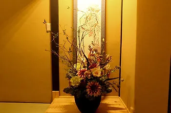Rakuya Karasumagojo Villa Kyoto Japan